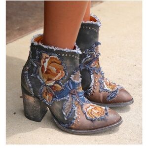 Old Gringo Carla Short Bootie